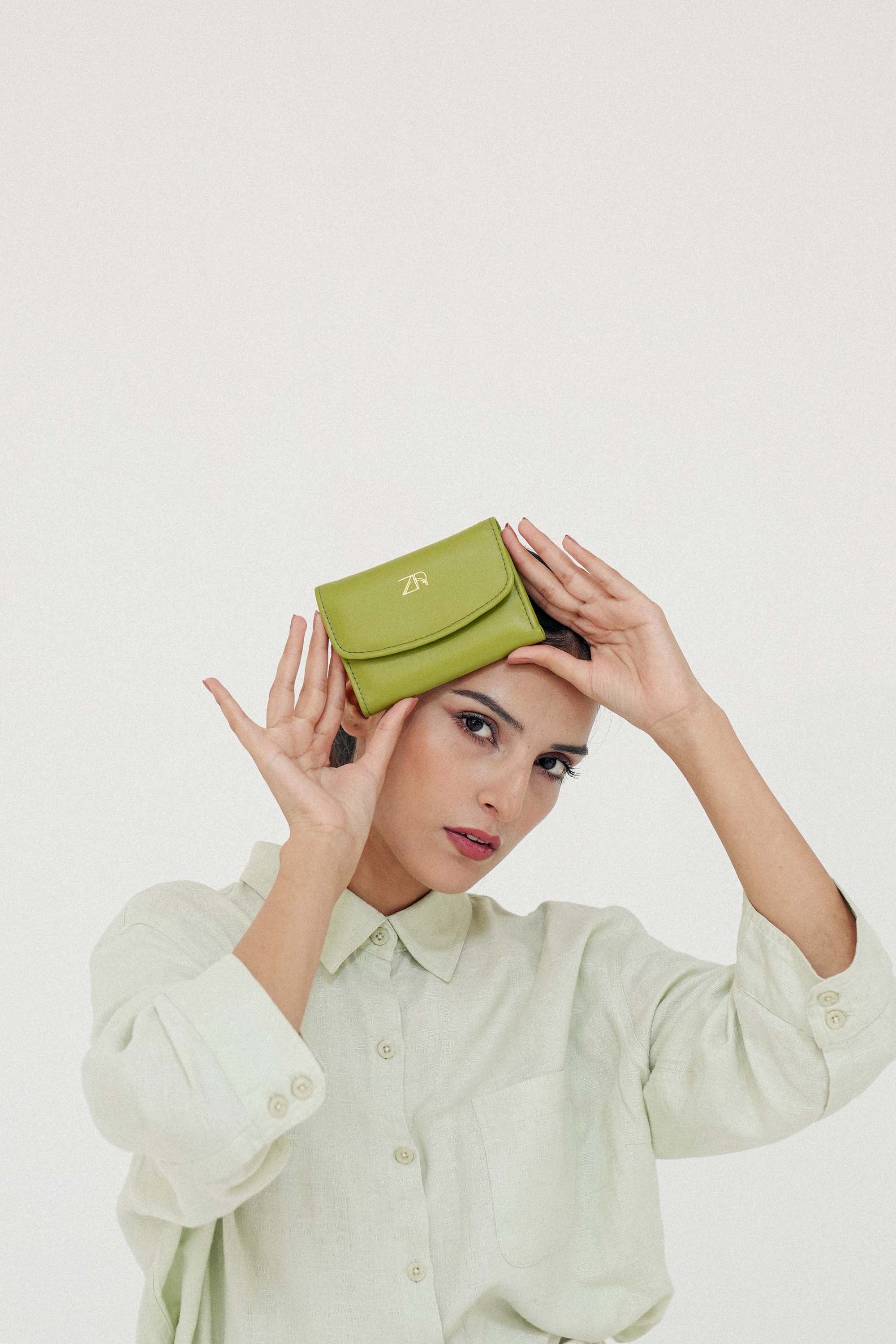 Compact Leather Wallet Green